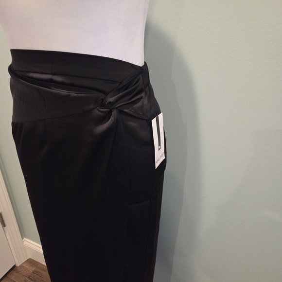 Nine West Black Faux Wrap Satin Finish Midi Skirt Size S NWT - Picture 5 of 16
